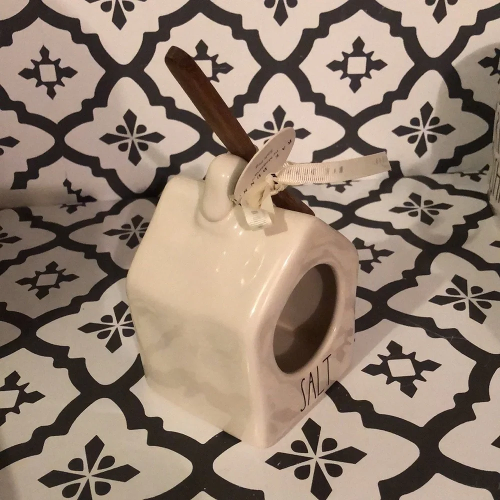 Rae Dunn SALT Cellar Birdhouse with Wooden Spoon - Picture 4 of 4
